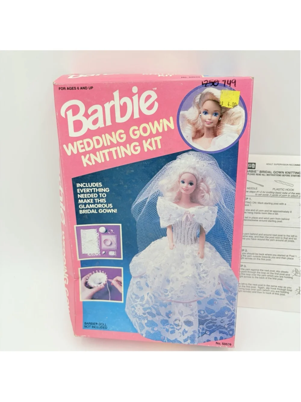Mattel Barbie Wedding Gown Knitting Kit Color White #50539.